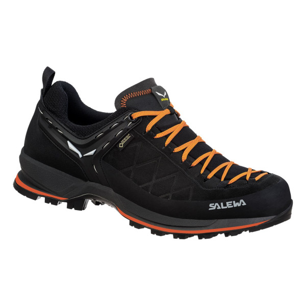 gore tex trainers mens